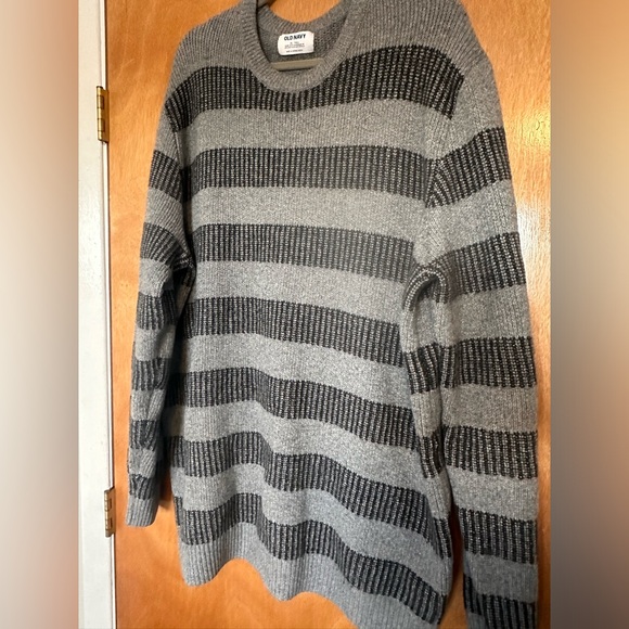 Men’s Old Navy XL Tall sweater - Picture 1 of 3